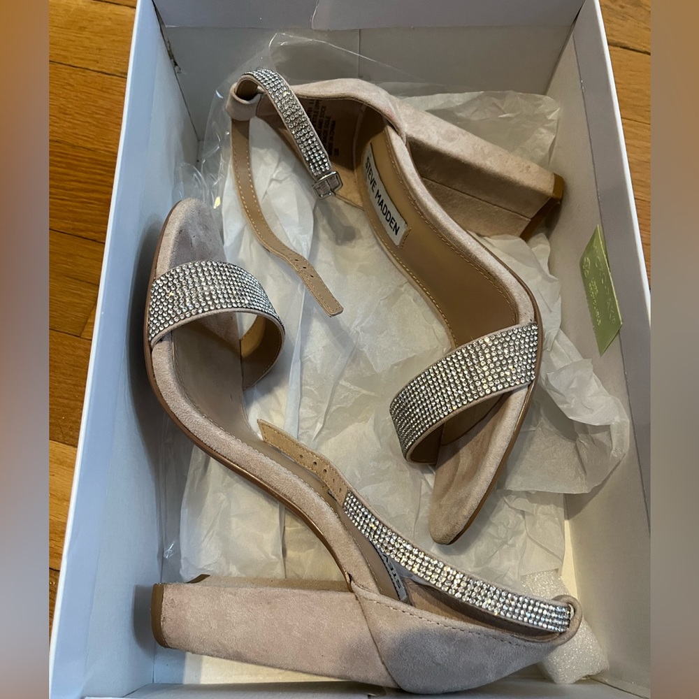 Steve Madden Nude heels with rhinestone